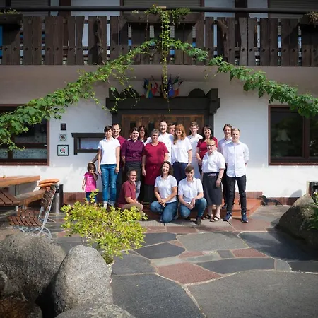 Inn Landgasthof Brunnenwirt Zum Meenzer Fischbachtal