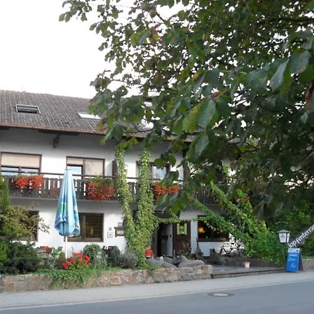 Landgasthof Brunnenwirt Zum Meenzer * Fischbachtal