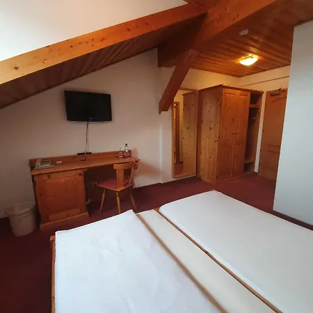 Landgasthof Brunnenwirt Zum Meenzer *